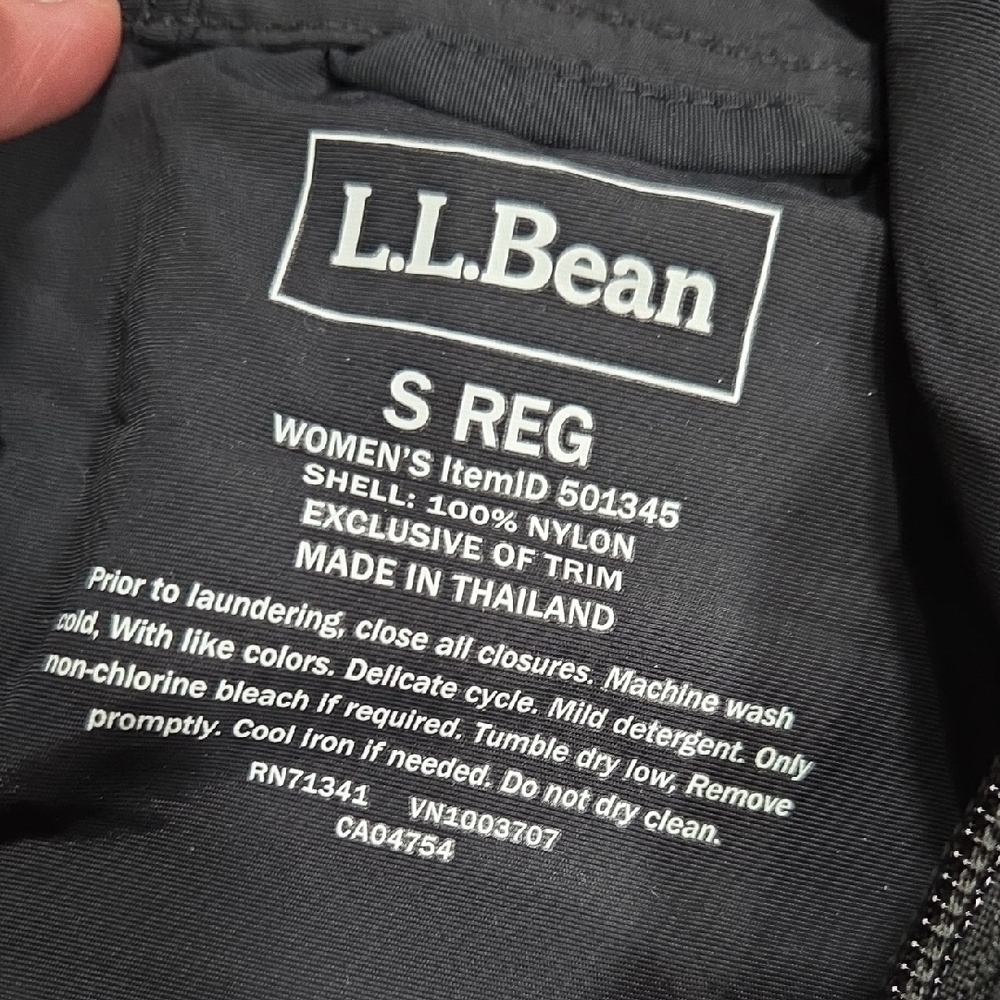 L.L. Bean Black Windbreaker with Hood Size Small - Picture 3 of 6